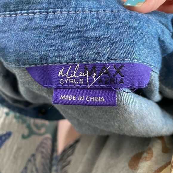 Miley Cyrus Denim Shirt - Picture 2 of 5